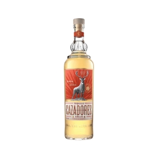 Текила `Cazadores Anejo` 750мл