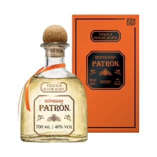 Текила `Patron Reposado` 700мл