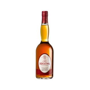 Kognac `Calvados Père Magloire VSOP` 700ml