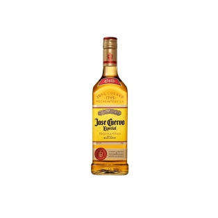 Tequila `Jose Cuervo Gold` 700ml