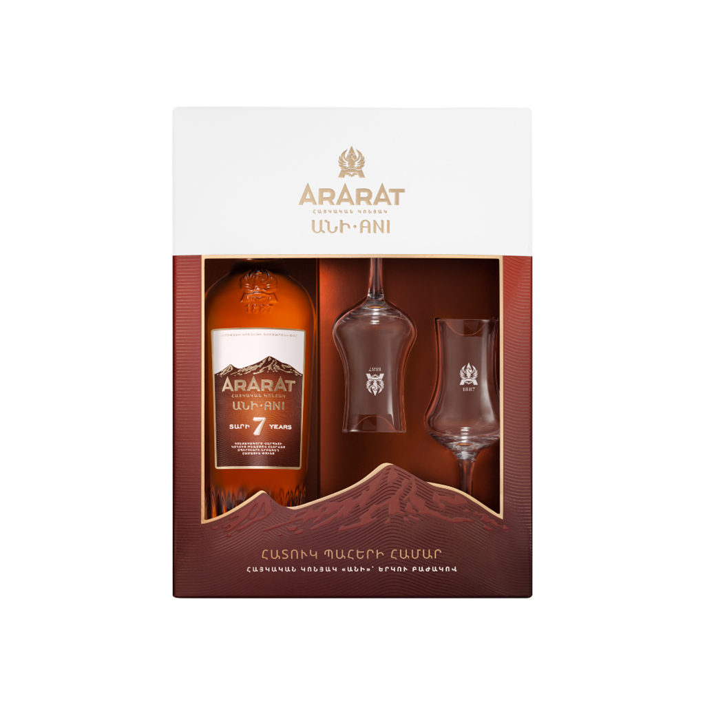 Brandy `Ararat. Ani` 7 Y.O. /2 glasses/ 700ml